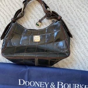 VINTAGE DOONEY & BOURKE HOBO BAG